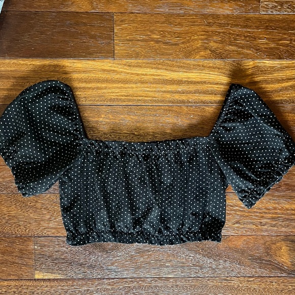 🌟2/$14🌟 Brandy Melville polka dot off-shoulder crop top - Picture 2 of 5